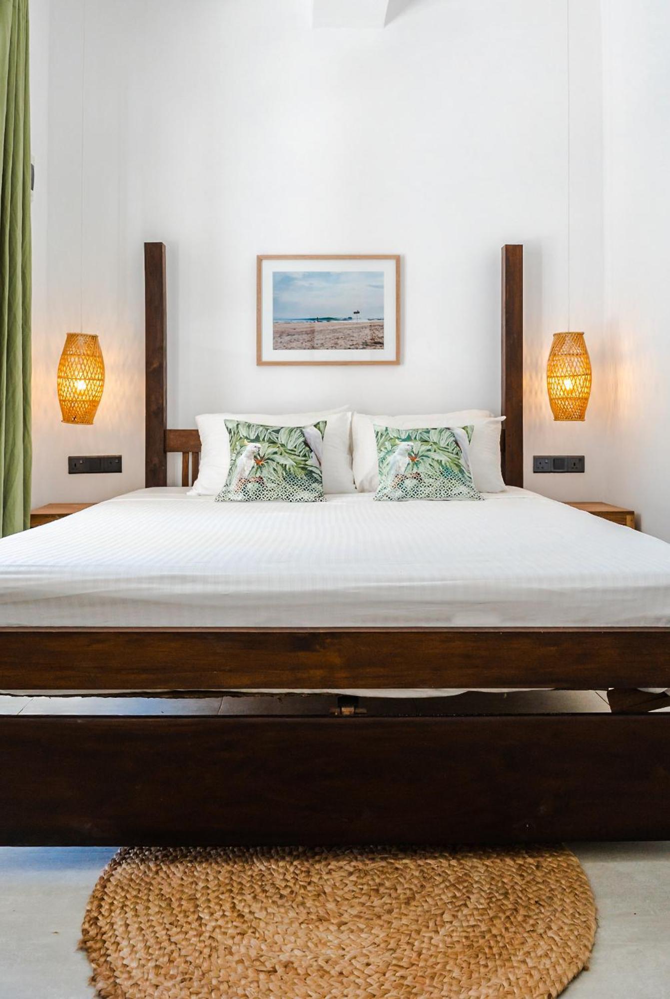 Lucky'S Surf Camp Bed & Breakfast Weligama Dış mekan fotoğraf