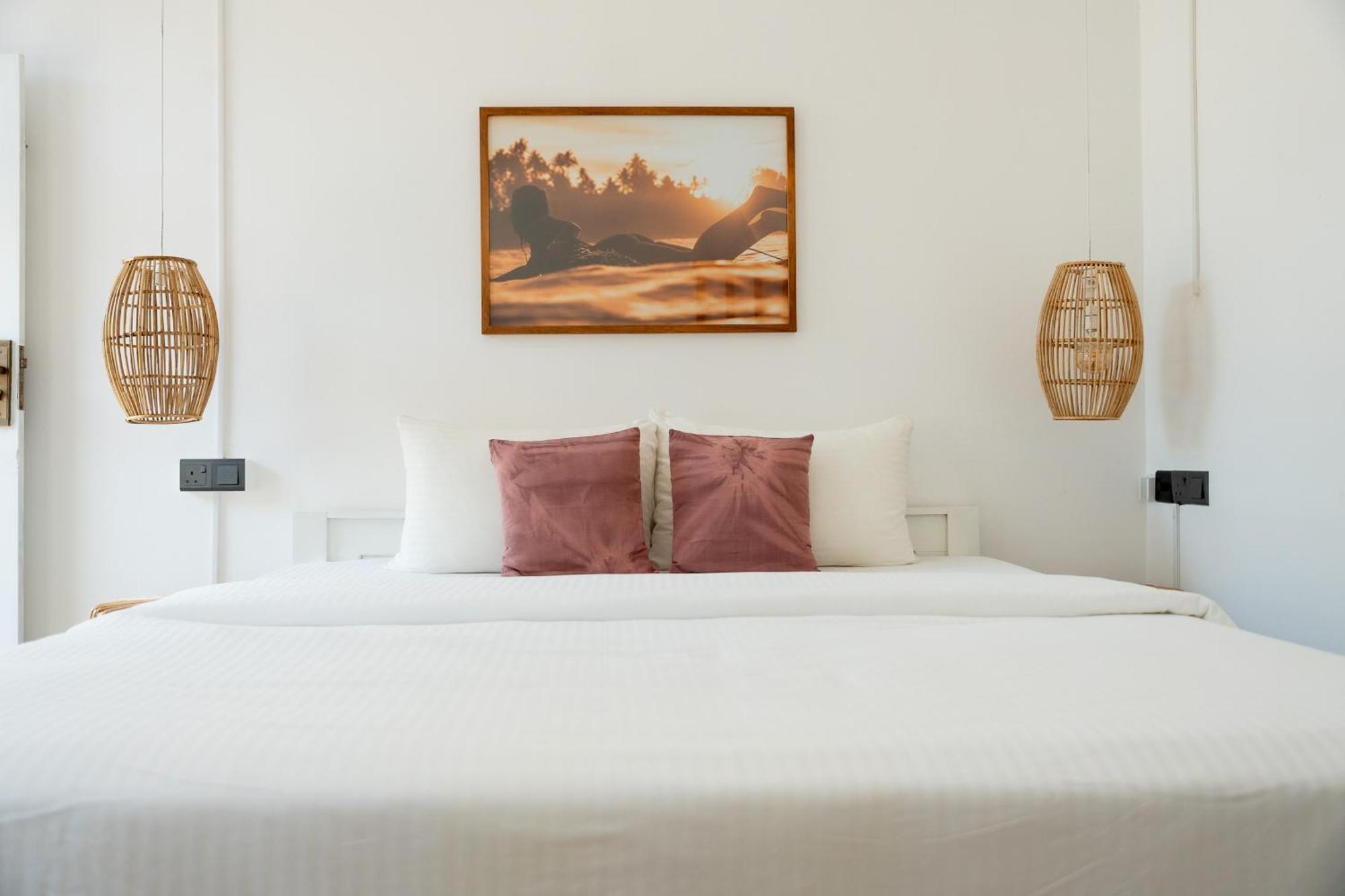 Lucky'S Surf Camp Bed & Breakfast Weligama Dış mekan fotoğraf