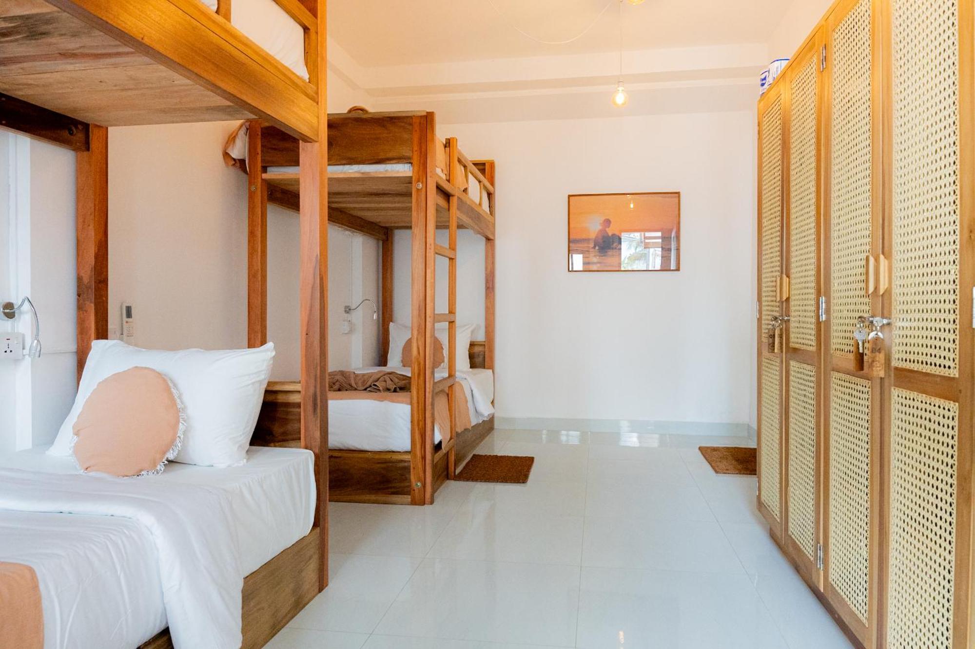 Lucky'S Surf Camp Bed & Breakfast Weligama Dış mekan fotoğraf