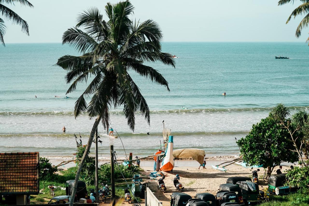 Lucky'S Surf Camp Bed & Breakfast Weligama Dış mekan fotoğraf