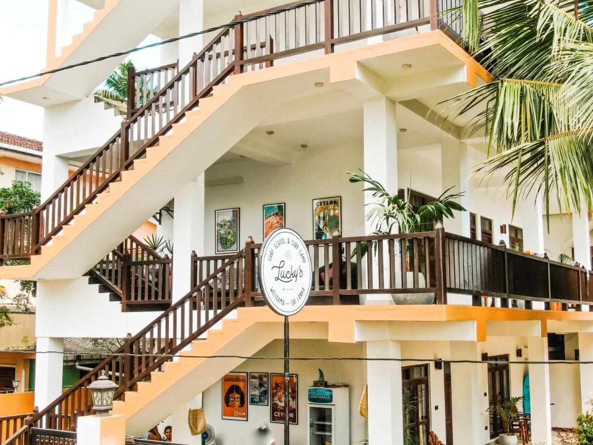 Lucky'S Surf Camp Bed & Breakfast Weligama Dış mekan fotoğraf